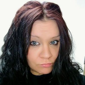 Meet your Posher, Casey